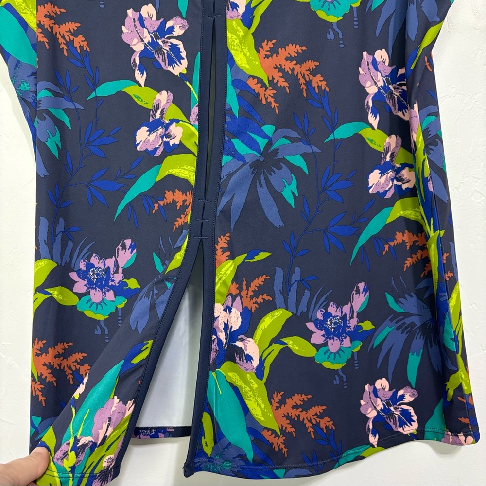 Columbia Women's XL Floral Navy Sleeveless Tank Top Outdoor Hiking Summer - Picture 4 of 8